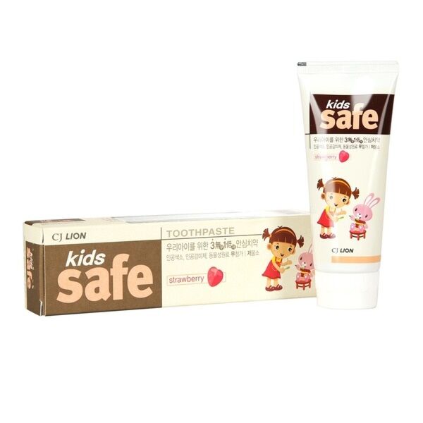 CJ LION Паста зубная для детей "Safe Kids" со вкусом клубники 90гр.